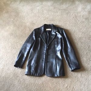 Medium size Jones New York leather blazer / coat